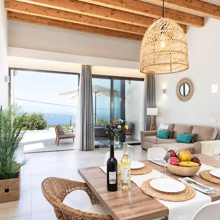 Casa Marina Deluxe Ii Willa *