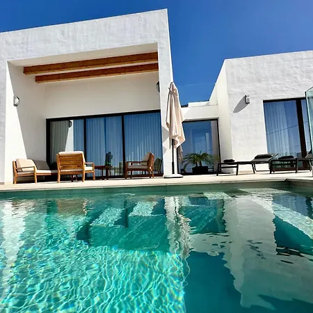 Casa Marina Deluxe Ii Willa *